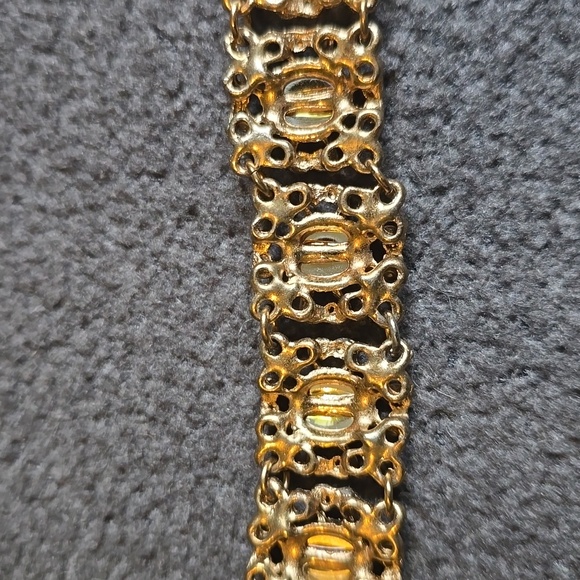 Vintage Gold Tone Ornate Bracelet with Multicolor Stones VGUC - Picture 6 of 14